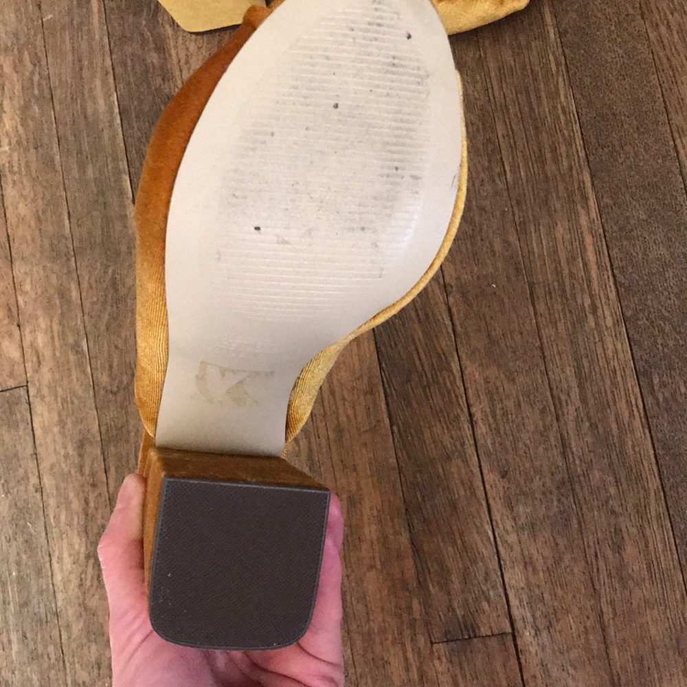 Gold Knot Mules - Crushed Velvet! - Picture 4 of 8